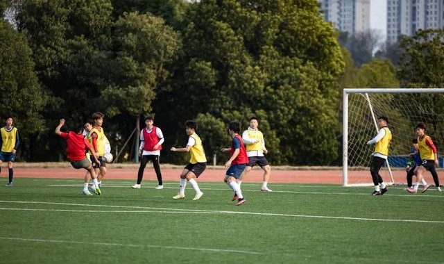 麻将胡了-2026“湘超”益阳队首次集训启幕|足球|青训|联赛|赛季|体测_新浪体育_新浪新闻